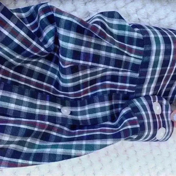 Duluth Trading Wrinkle Fighter plaid long sleeve collared shirt, size XL - Picture 3 of 4